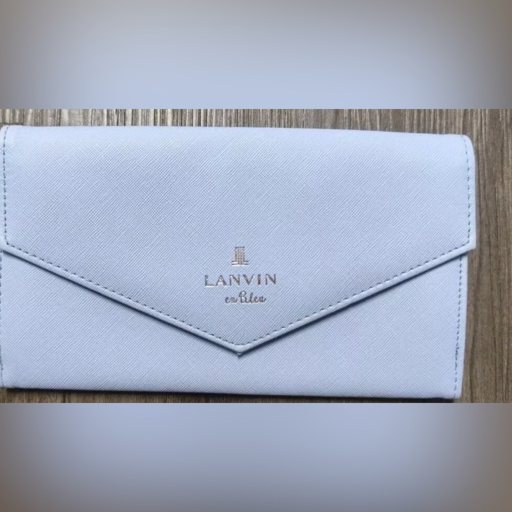 Lanvin en Bleu Baby Blue Envelope-Style Clutch Pebble Texture Like New